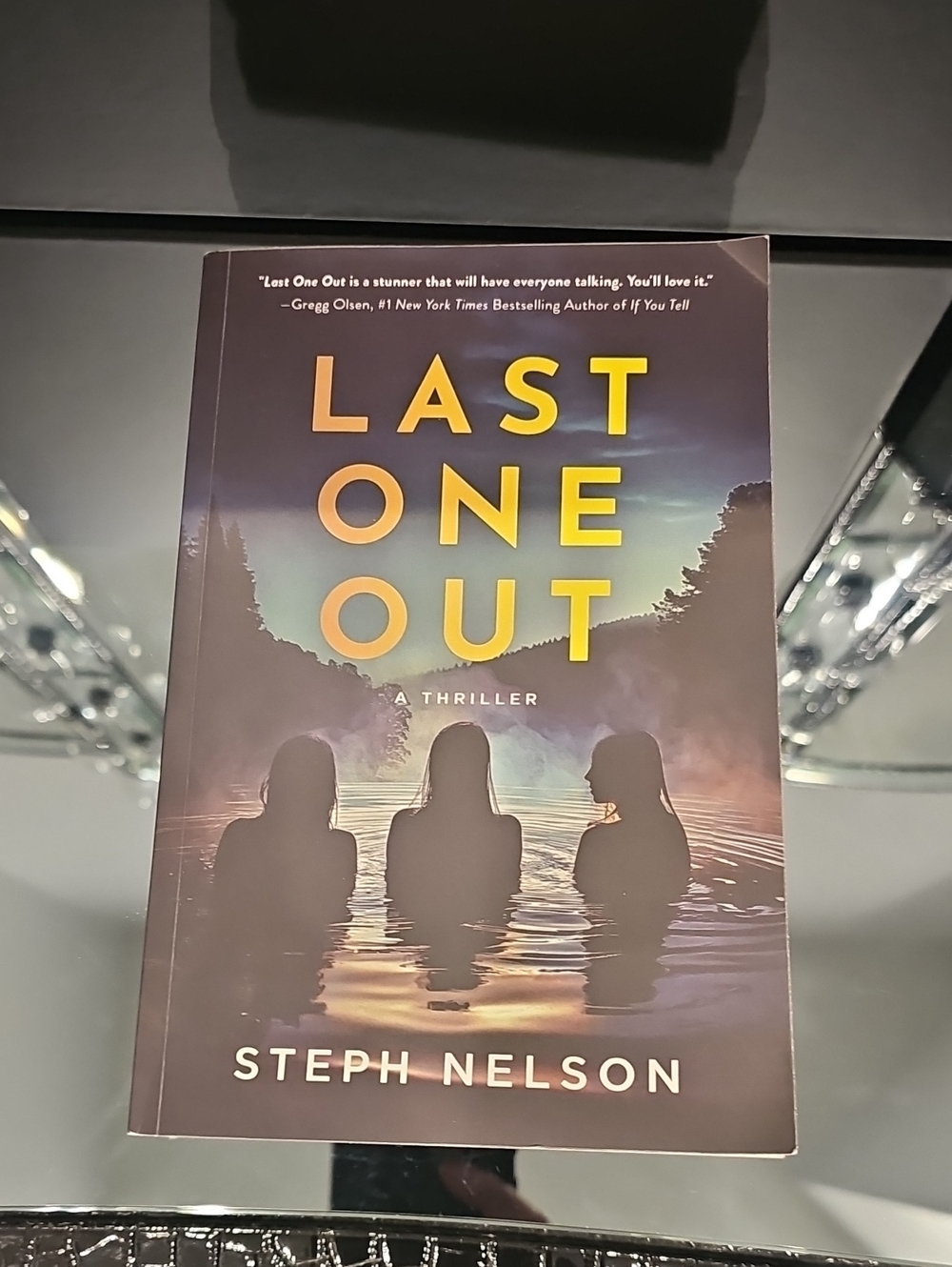 Last One Out by - Yellow & Brown Thriller Paperback